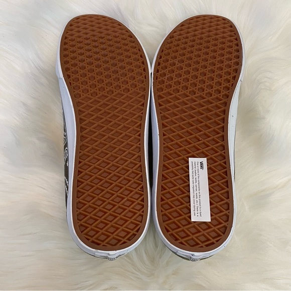 New with Tag Vans Men's Green Shoe Size 13 - Picture 7 of 7